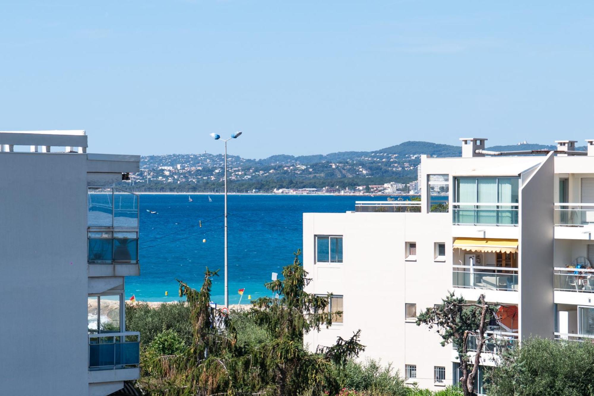 Residence Mediterranee - Beachfront - Sun And Seaview - Pool - Private Parking Cagnes-sur-Mer Luaran gambar