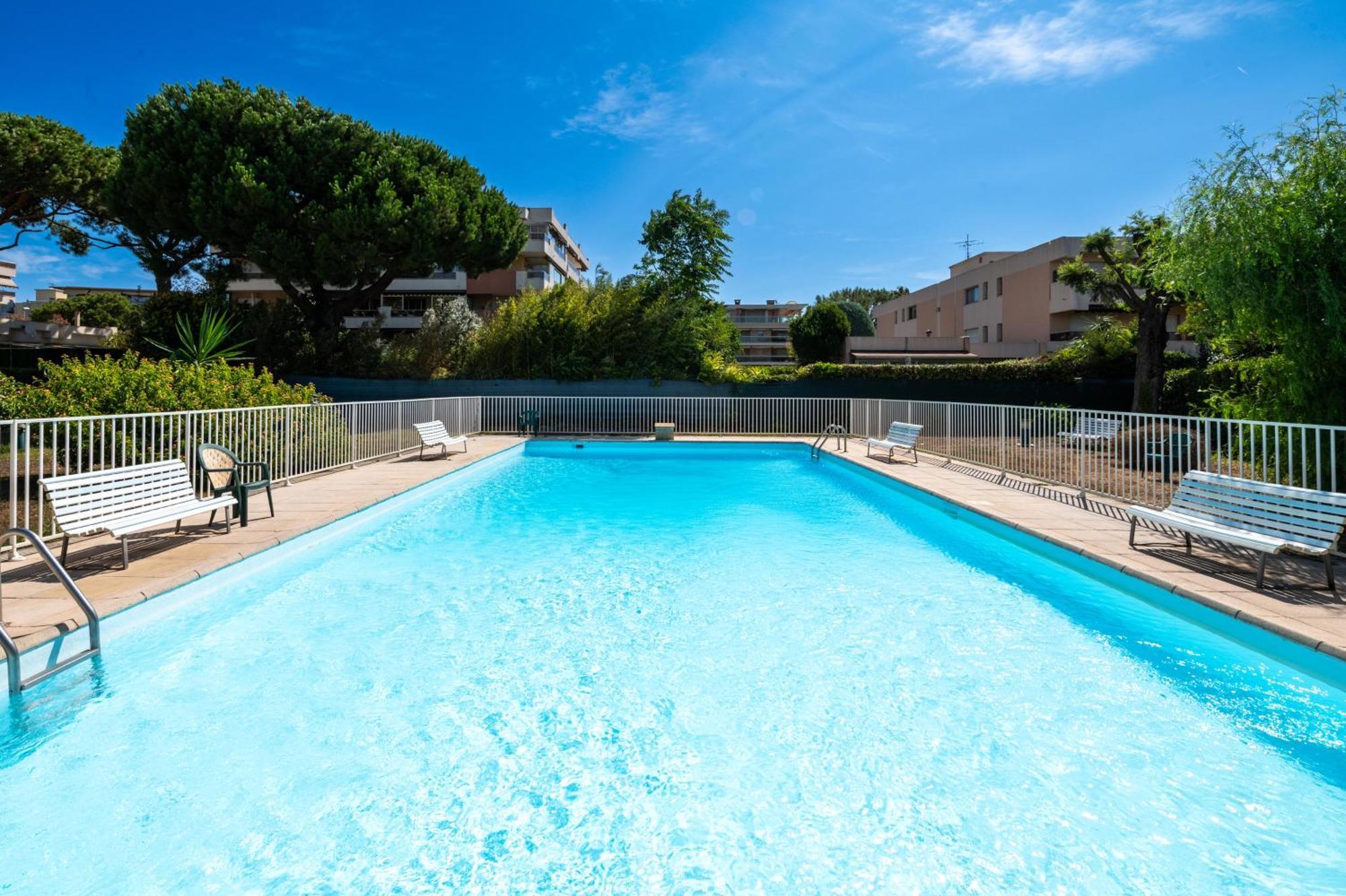 Residence Mediterranee - Beachfront - Sun And Seaview - Pool - Private Parking Cagnes-sur-Mer Luaran gambar